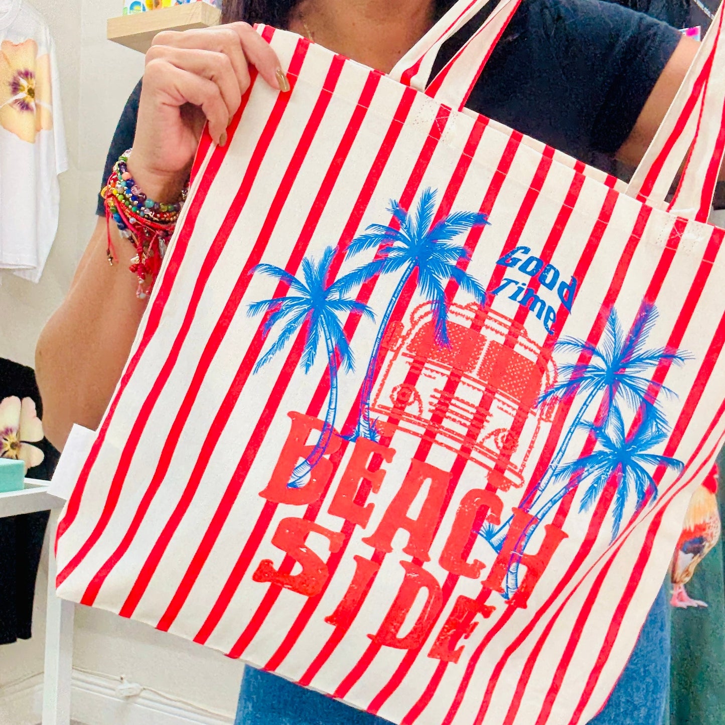 Tote bag